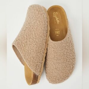 NEW ANTHRO | $109 Seychelles New Routine Shearling Mules
